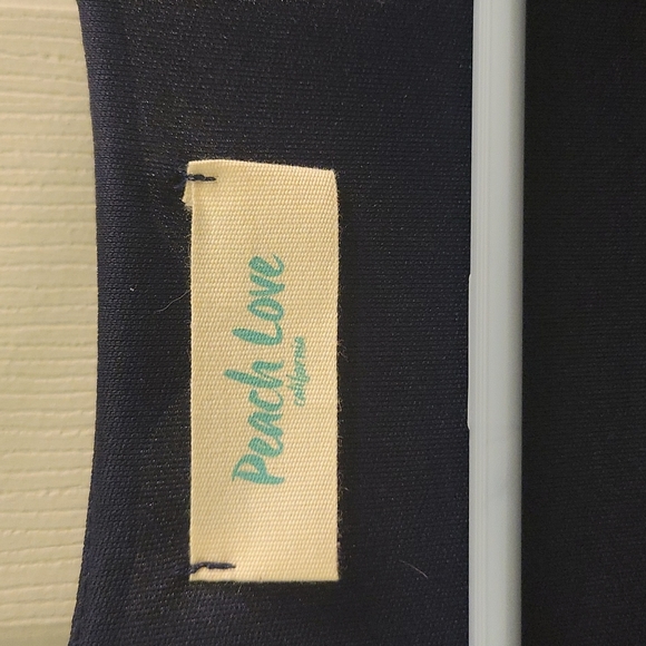 Peach Love California, size M, black with bull skulls - Picture 5 of 6